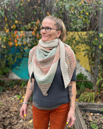 Yarn Kit – Favn Shawl by May Linn Bang