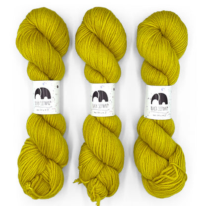 Black Elephant: Corriedale Aran - Hello Yellow