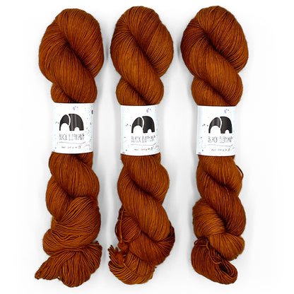 Black Elephant: Merino Singles – Blossom Honey