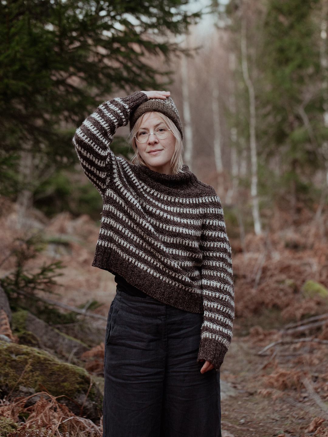 The Island and the Forest: A Knitted Correspondence