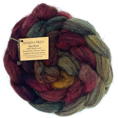 Skua Blend hand-dyed British wool tops