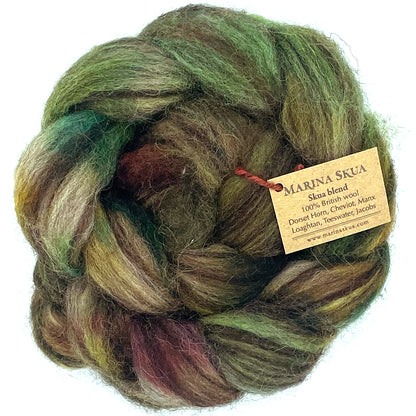 Skua Blend hand-dyed British wool tops