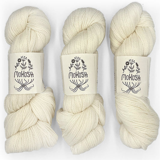 Hey Mama Wolf: Mokosh - Wool White 01