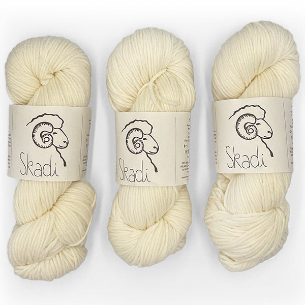 Hey Mama Wolf: Skadi - Wool White 01