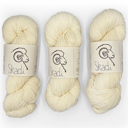 Hey Mama Wolf: Skadi - Wool White 01