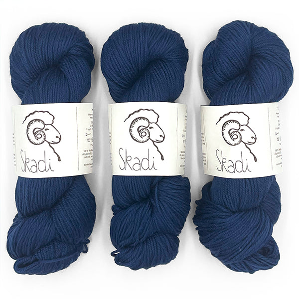 Hey Mama Wolf: Skadi - Mazarine Blue 04