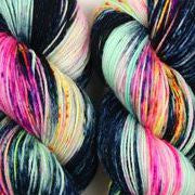 Speckled knitting yarns