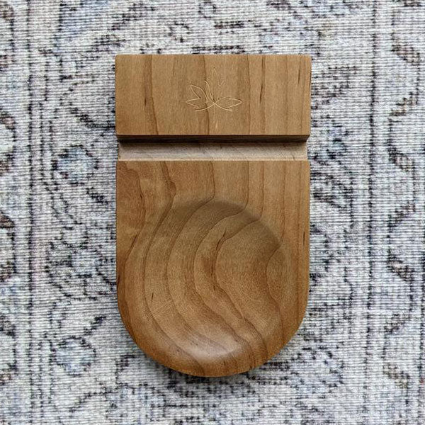 Thread & Maple: Maple Phone Stand - Biscuit