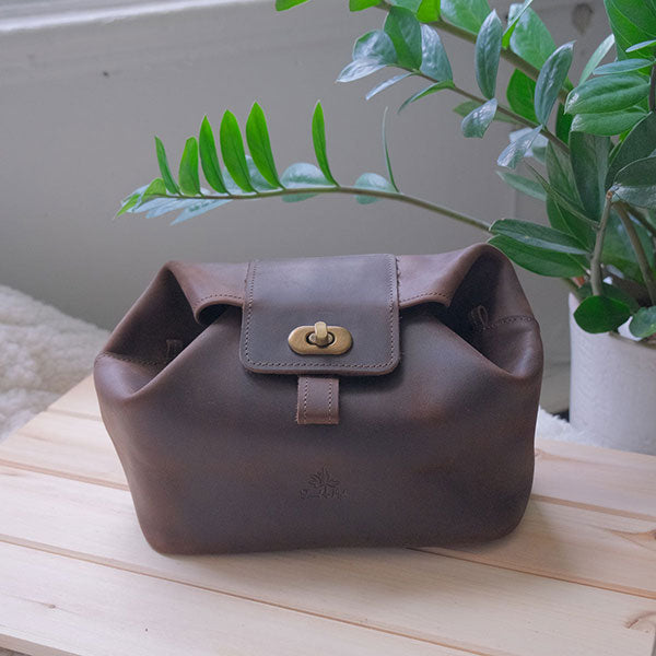 Thread & Maple: Leather Pop Up Bag - Chocolate